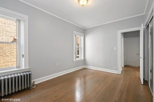 6710 Artesian Ave, Chicago IL 60645-5301 exterior