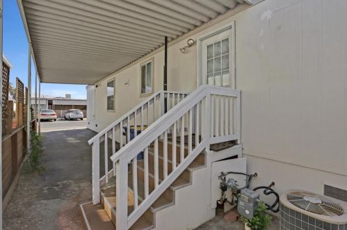 1515 Milpitas Blvd, Milpitas CA 95035-2700 exterior