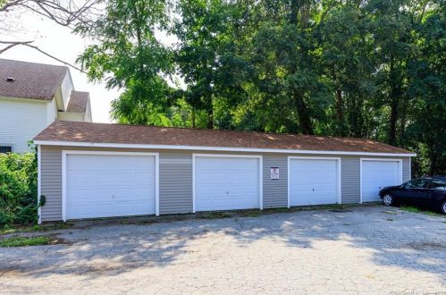 105 Cottage St, Killingly CT 06239-3026 exterior