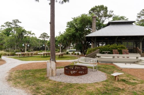 32 Great Heron Way, Bluffton SC 29909-7047 exterior