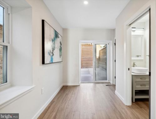 241 Allen St, Philadelphia PA  19125-4103 exterior