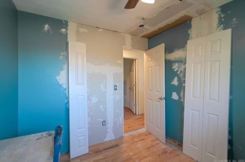 61 Davis Rd, Torrington CT 06791-1823 exterior