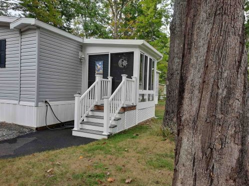 14 Cheryl Dr, Concord, NH 03303-2044