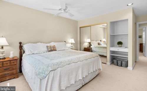 5806 Tudor Ln, Rockville MD 20852-2852 exterior