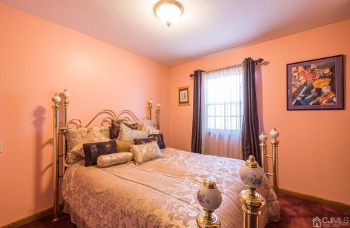 2350 Plainfield Ave, Piscataway NJ 08854-4045 exterior