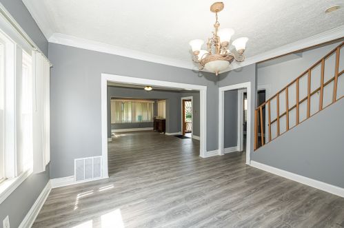 811 9 Ave, Broadview IL 60153-1918 exterior