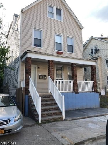 21 Wainwright St, Newark NJ  07112-1313 exterior
