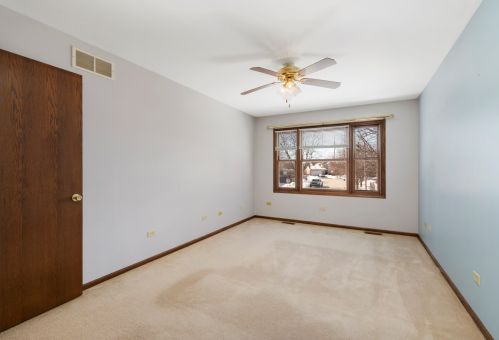 904 Addleman St, Joliet IL 60431-8761 exterior