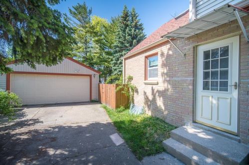 227 Van Norman Ave, Milwaukee WI 53235-5727 exterior