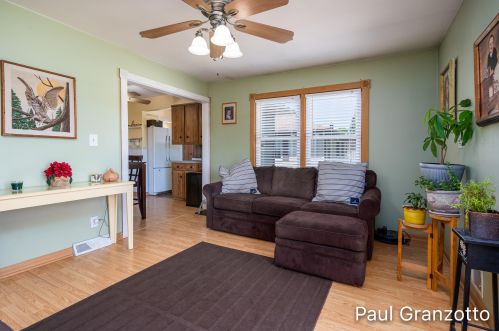 1467 Den Hertog St, Wyoming MI 49509-2730 exterior