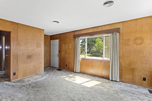 3403 64th St, Milwaukee, WI 53219-4206