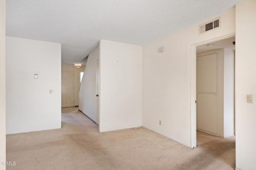 3450 Schooner Walk, Oxnard CA 93035-1642 exterior