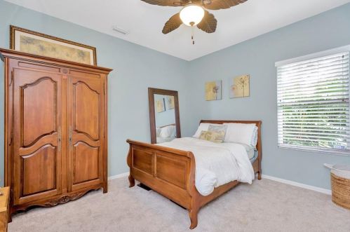 15410 Heathridge Dr, Tampa FL 33625-1638 exterior