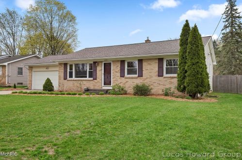 5438 Greenboro Dr, Grand Rapids, MI 49508-6044