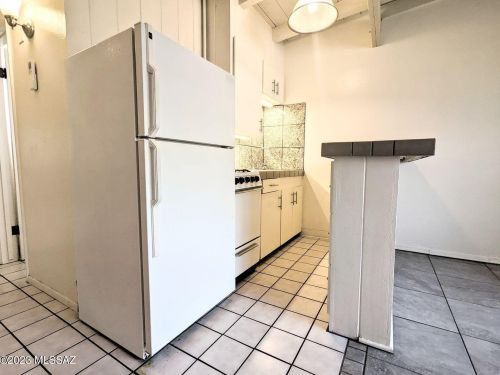 734 Adams St, Tucson AZ  85719-4005 exterior