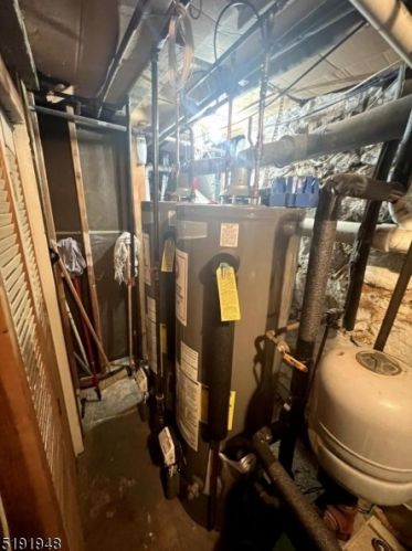 22 Seeley St, Paterson NJ 07501-3112 exterior