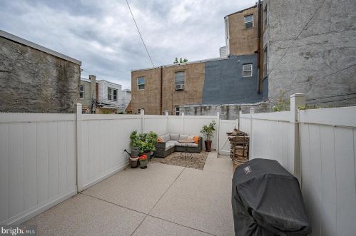 1505 Dickinson St, Philadelphia PA 19146-4830 exterior