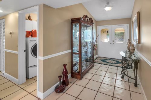 1715 Dominic Ave, Fort Pierce FL 34952-5816 exterior