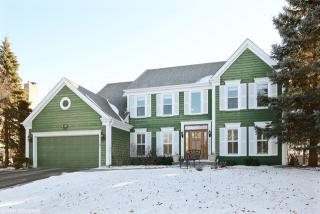 23261 Providence Dr, Hoffman Estates, IL 60047-8035