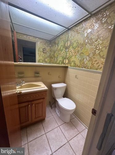 3750 Wheatsheaf Rd, Huntingdon Valley PA  19006-2810 exterior