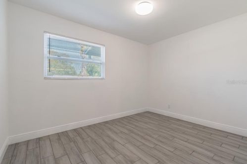 4722 Bay Ave, Tampa FL 33616-1070 exterior