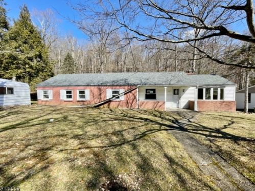 15 Shenandoah Cres, Wharton NJ  07885-2910 exterior