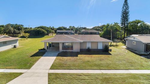 182 Selva Ct, Fort Pierce FL 34983-2020 exterior