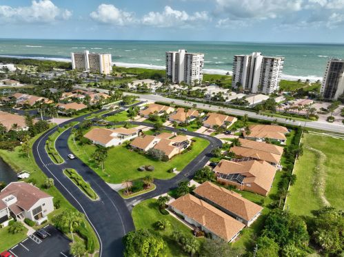 208 River Walk, Fort Pierce FL 34949-8887 exterior