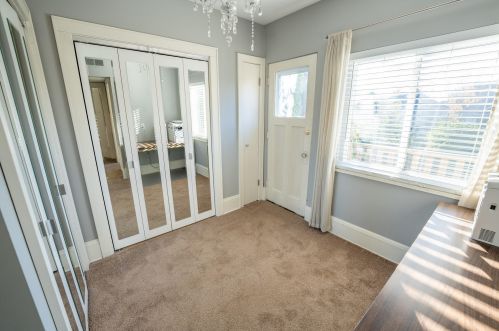 3495 Frederick Ave, Milwaukee WI 53211-2902 exterior