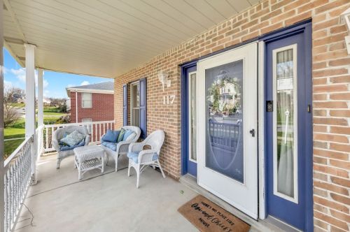 117 Jarod Dr, Moon Twp, PA 15108-1190