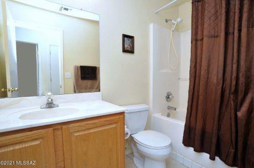 10070 Paseo San Rosendo, Tucson AZ 85747-5044 exterior