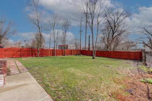 1403 2 Ave, Broadview IL 60153-2212 exterior