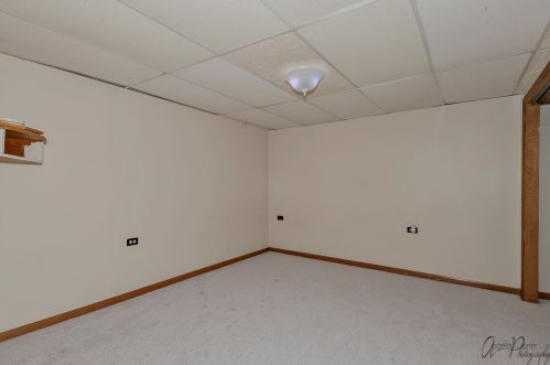 2220 Jackson St, Waukegan IL 60085-7354 exterior