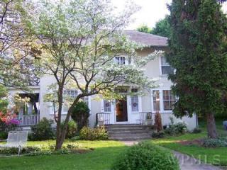 128 Fulton Ave, Poughkeepsie, NY 12603-2808