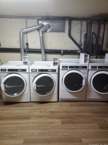 175 Homestead St, Manchester CT  06042-3068 exterior