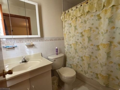 88 Rome St, Newark NJ 07105-3406 exterior