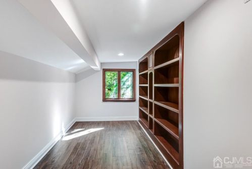 59 Marlin Ave, Edison NJ  08820-3240 exterior