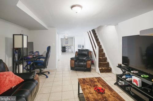 6037 Keystone St, Philadelphia PA 19135-4217 exterior