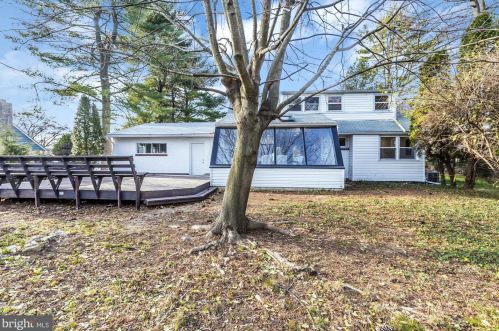 82 War Admiral Ln, Media PA 19063-5240 exterior