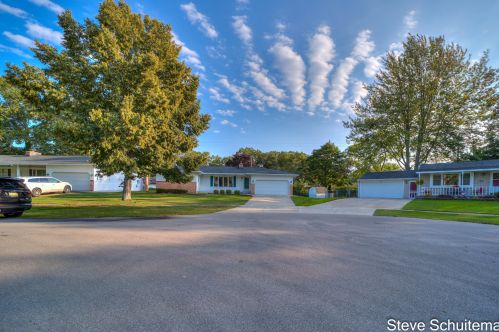 1569 Marlboro Rd, Meskegon, MI 49441-3818