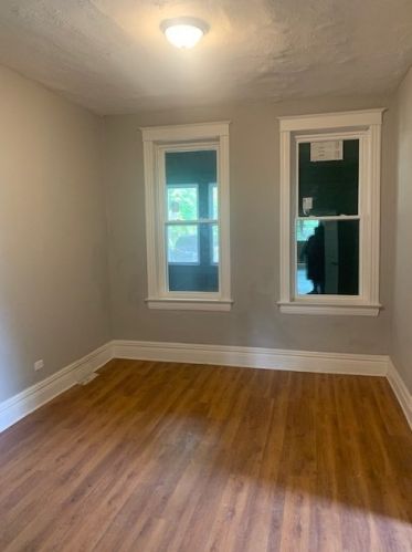 8444 Buffalo Ave, Chicago IL  60617-2609 exterior