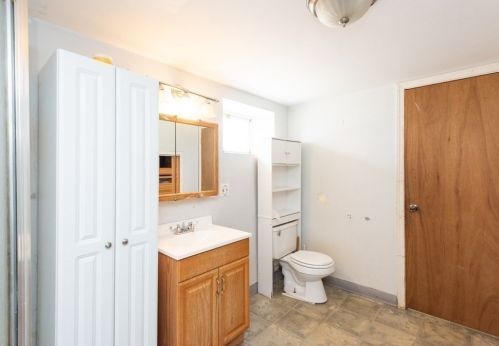 42 Ellsworth Rd, Peabody MA 01960-5325 exterior