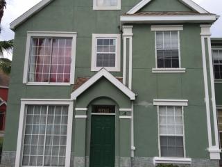 9516 Lake Chase Island Way, Tampa FL  33626-1929 exterior