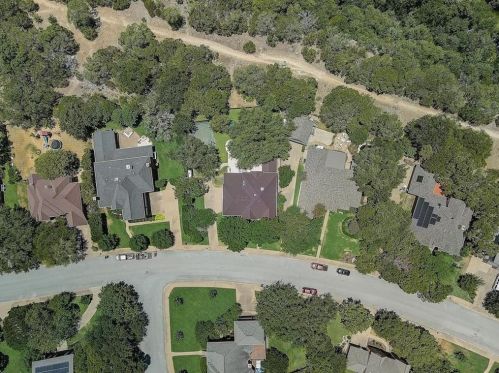 3112 Barton Pt Dr, Austin TX 78733-6345 exterior