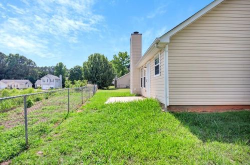 6979 Pole Crk Ct, Lithonia GA 30058 exterior