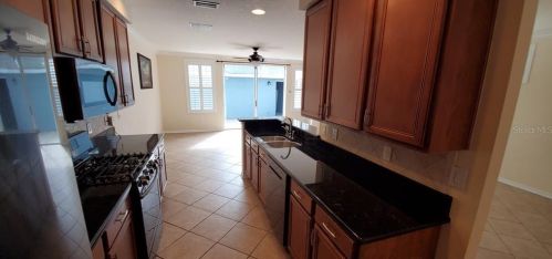 11560 Fountainhead Dr, Tampa FL 33626-3321 exterior