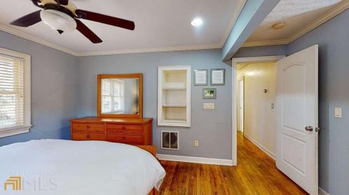 3185 Cloverhurst Dr, Atlanta GA 30344-4509 exterior