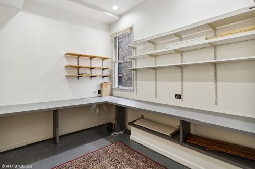 2436 Sawyer Ave, Chicago IL 60647-2517 exterior