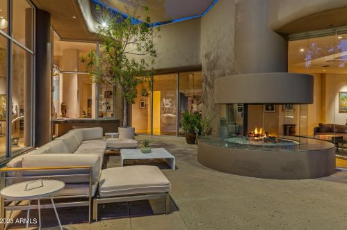 2111 Colter St, Phoenix AZ  85015-2821 exterior