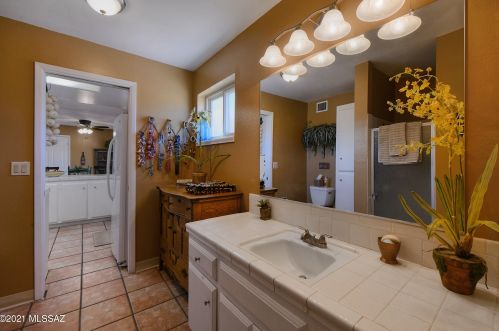 808 Abrego Dr, Green Valley AZ 85614-3641 exterior